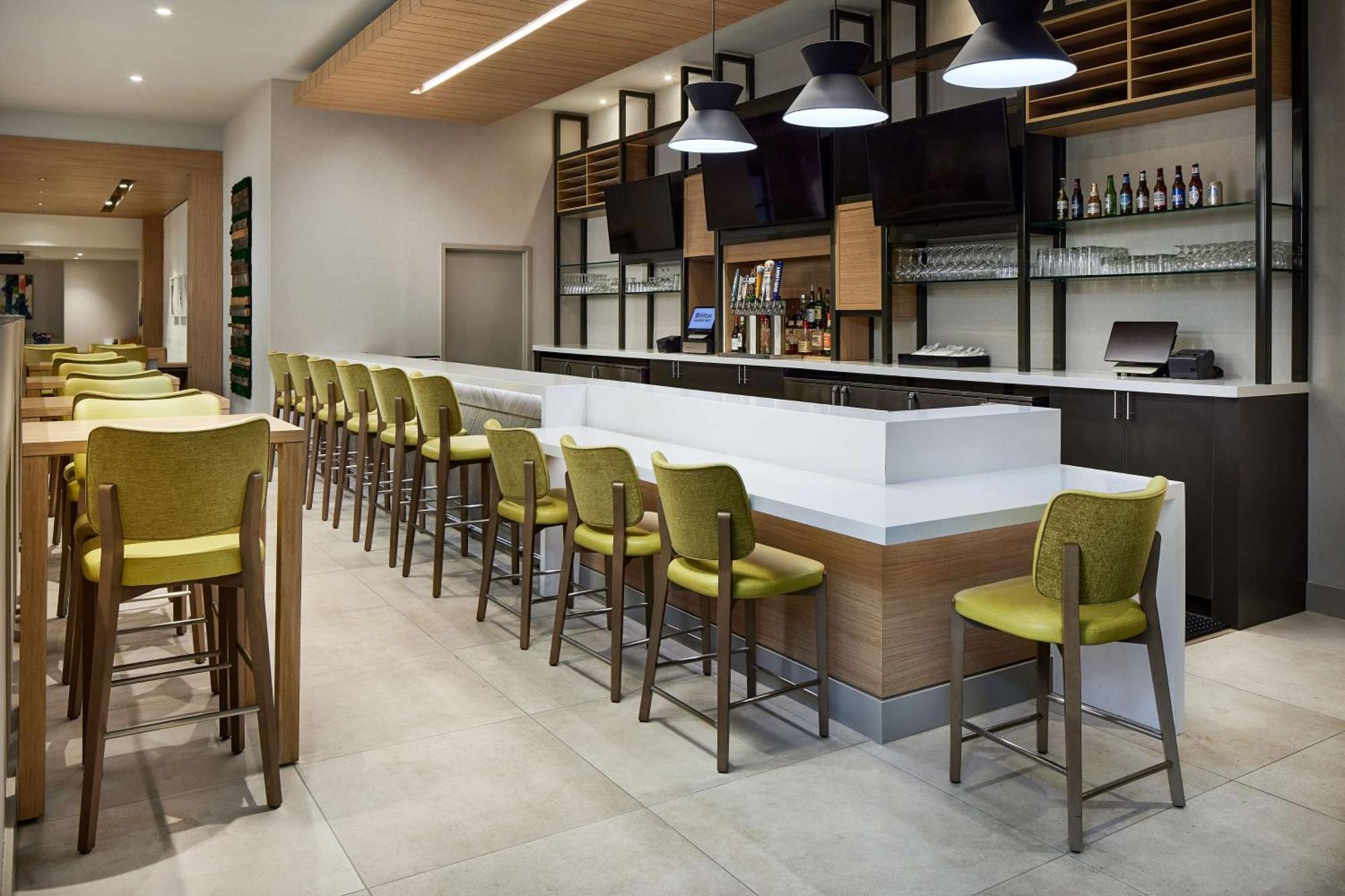 Hilton Garden Inn Tewksbury Andover Exterior photo